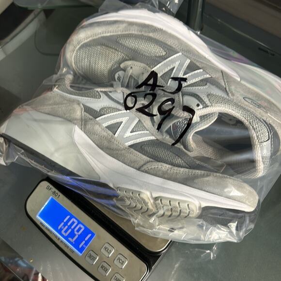 NEW BALANCE 990 v6 WOMEN SIZE 10 2A NARROW ATHLETIC SHOES GRAY MADE IN USA - Picture 11 of 11